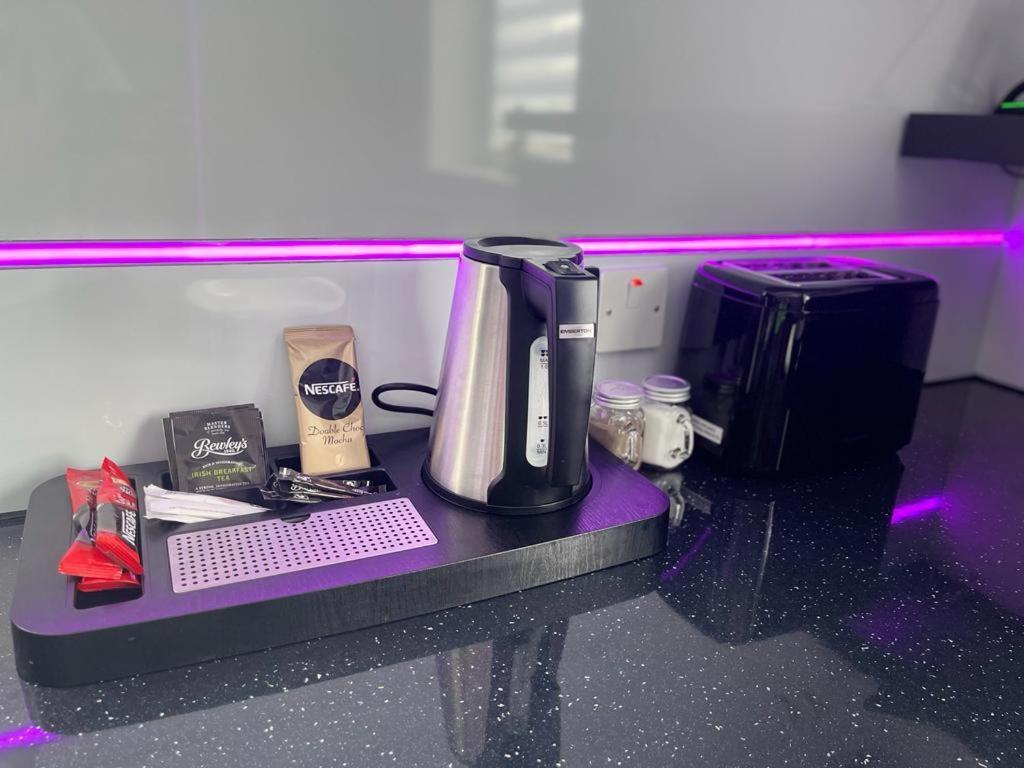 #4 Tgha Luxury One Bedroom Apartment In آثلون المظهر الخارجي الصورة