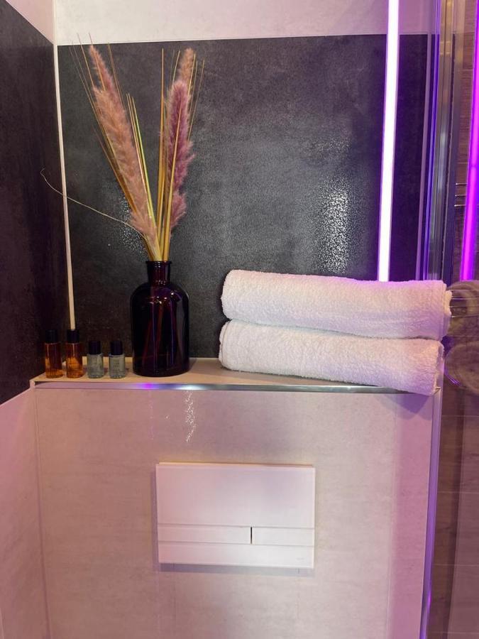 #4 Tgha Luxury One Bedroom Apartment In آثلون المظهر الخارجي الصورة